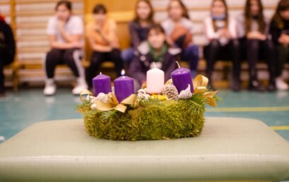 Adventi koszorúk készítése