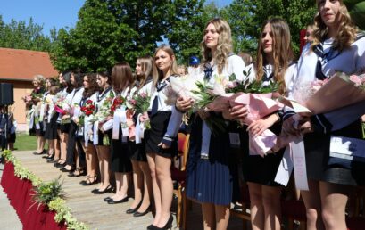 Elballagtak végzőseink – ünnep a szívekben